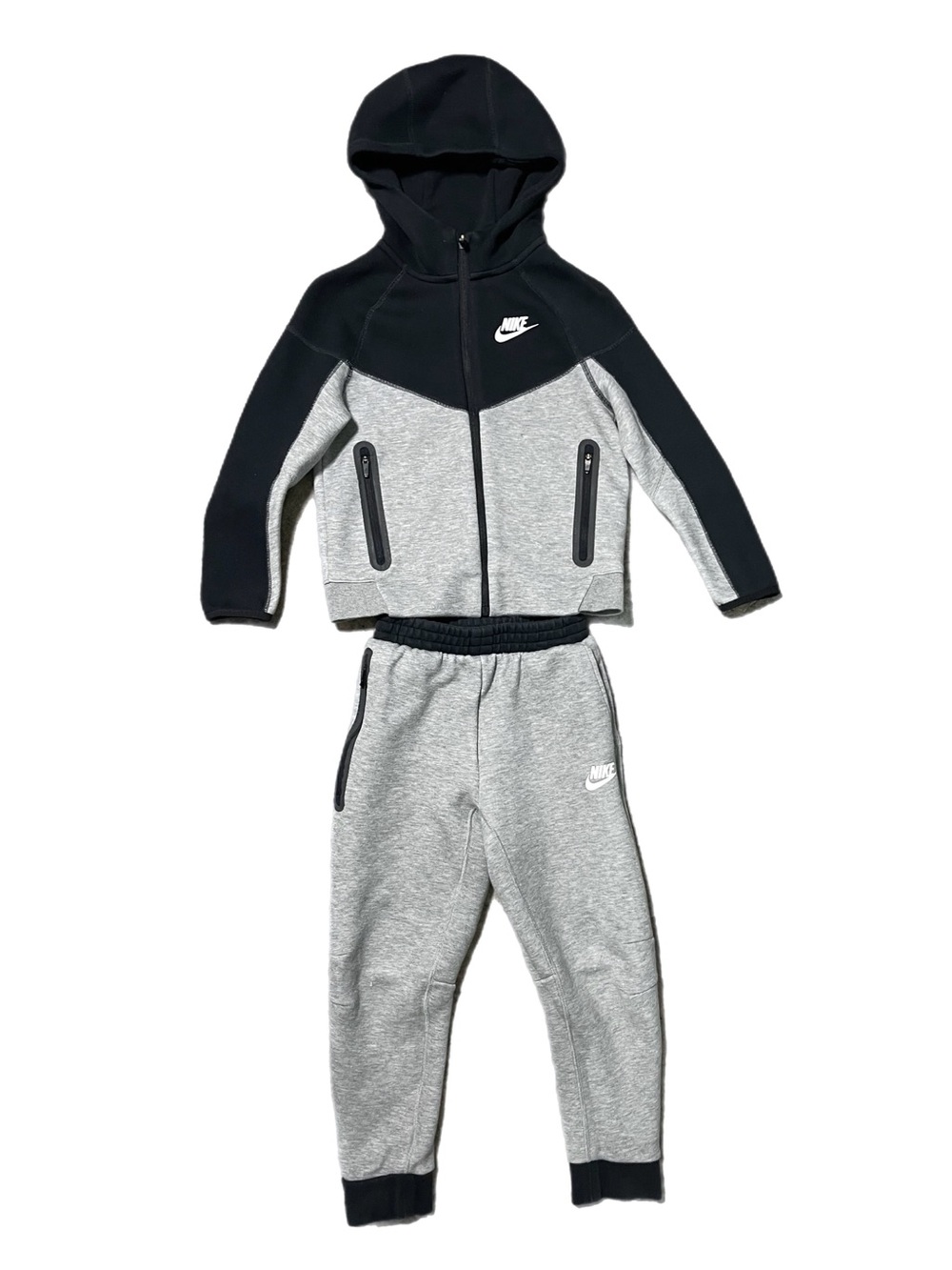 Boy’s NIKE Tech Fleece Full Set